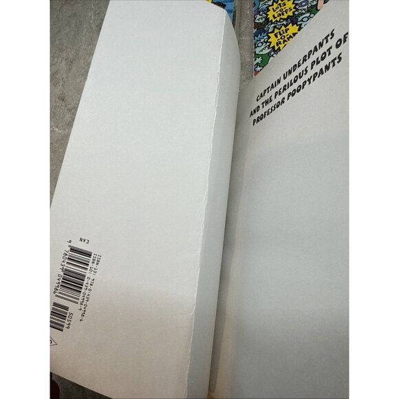 Captain Underpants paperback book. Lot of 4 various. Pre-owned. - Picture 6 of 11
